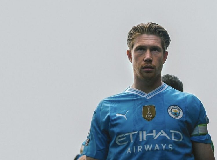 包含德布劳内连续十二场比赛得分超过出色发挥,篮网不断突破!再创辉煌时刻的词条