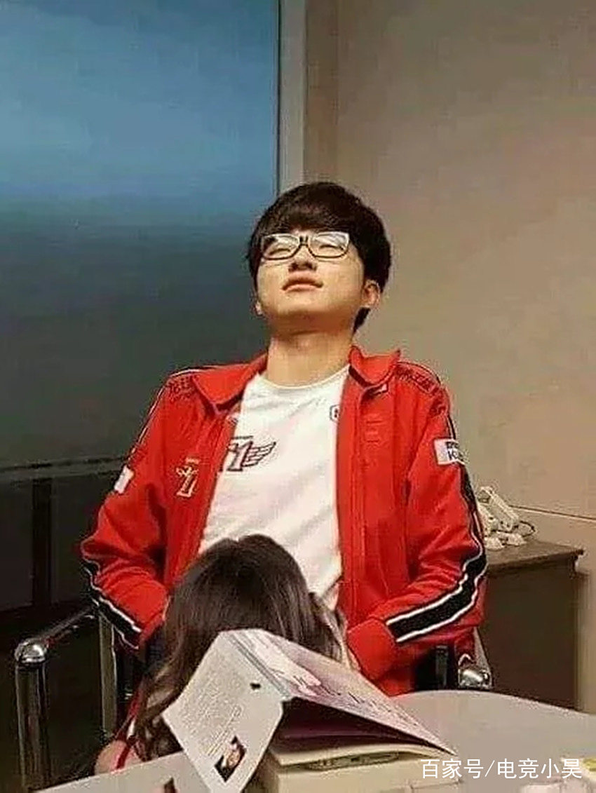 TES引发争议！，Faker官方宣布出色防守新规引发球迷热议(faker被央视点名)